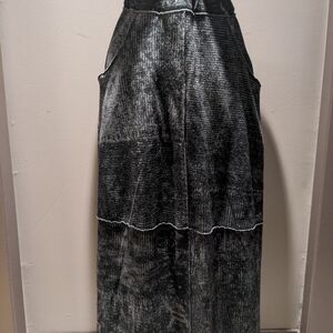 100% wool light weight skirt